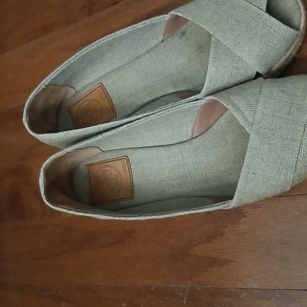 Tory  burch  shoe